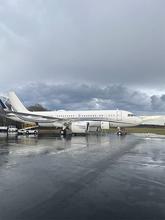 the01 group private jet